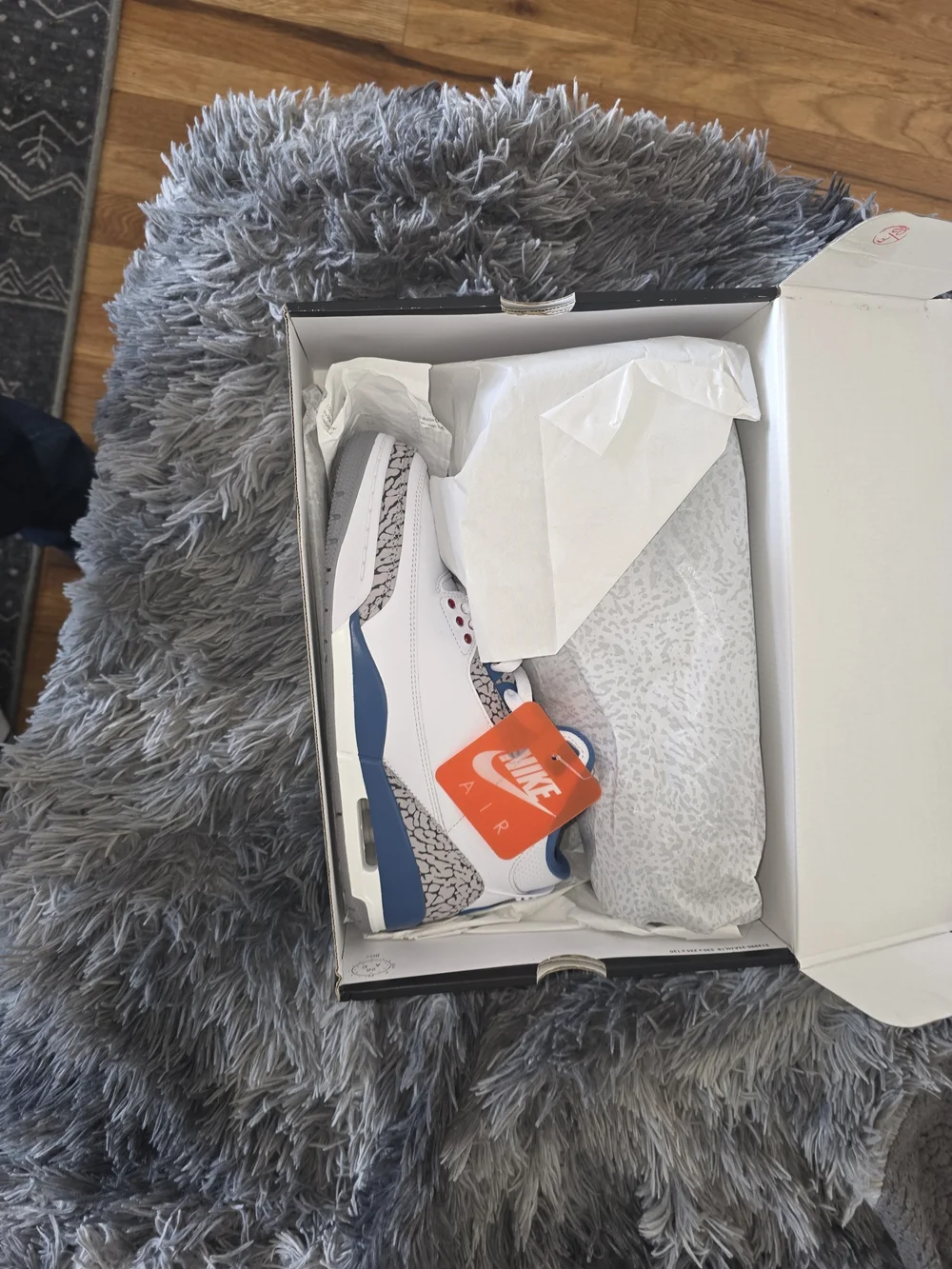 Jordan Kids White, Red & Blue Retro Sneakers